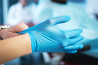 disposable nitrile gloves