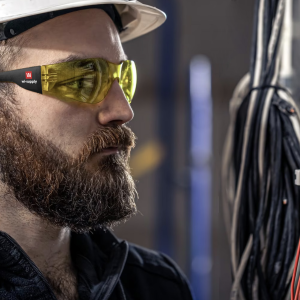 Lunettes de sécurité enveloppantes (transparentes) – Image 2